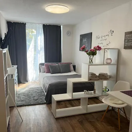 Business In Bretzenheim Apartment